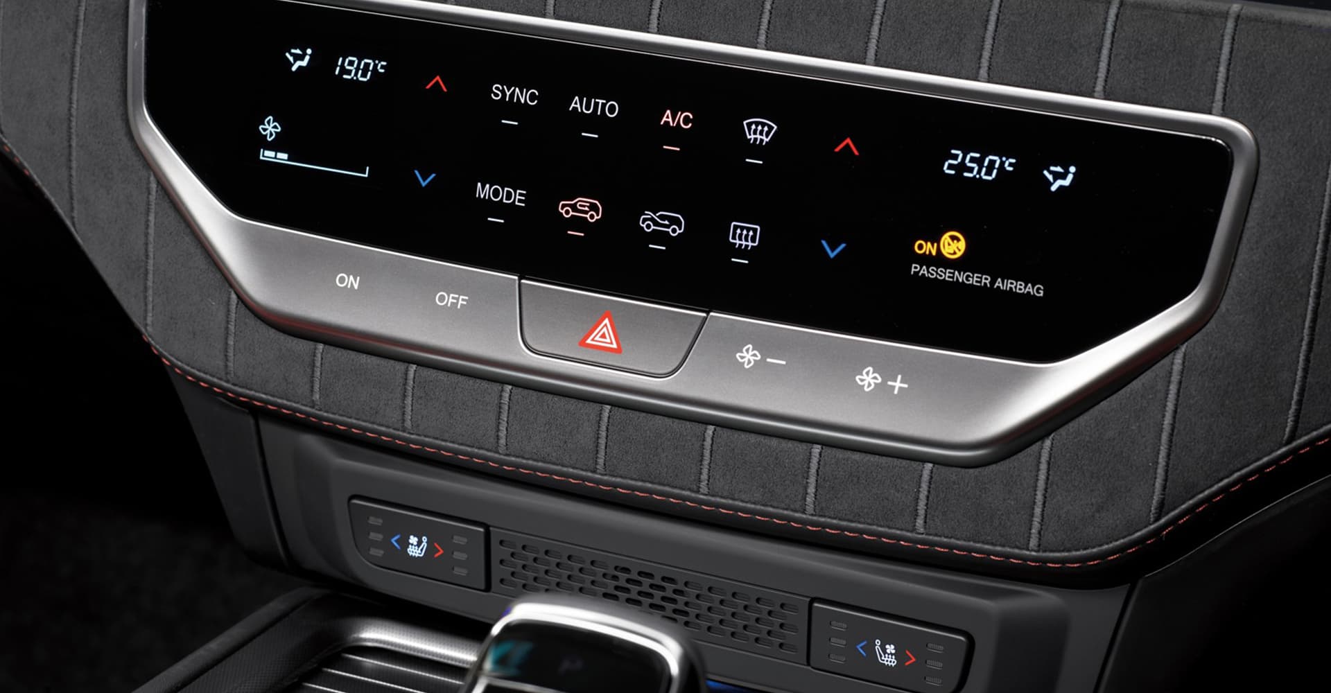 Rexton Technology 13 (1) - Hereford Motor Group