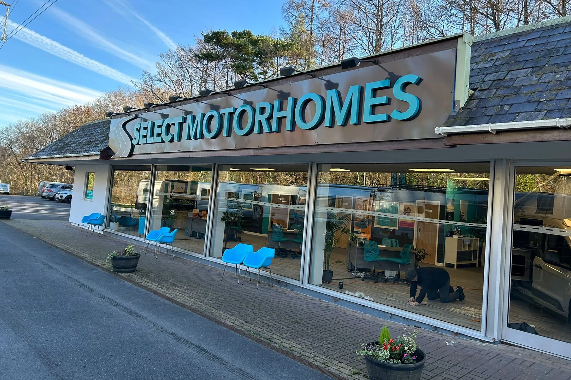 Select Motorhomes Ltd Home Page Image 1 - Select Motorhomes Ltd