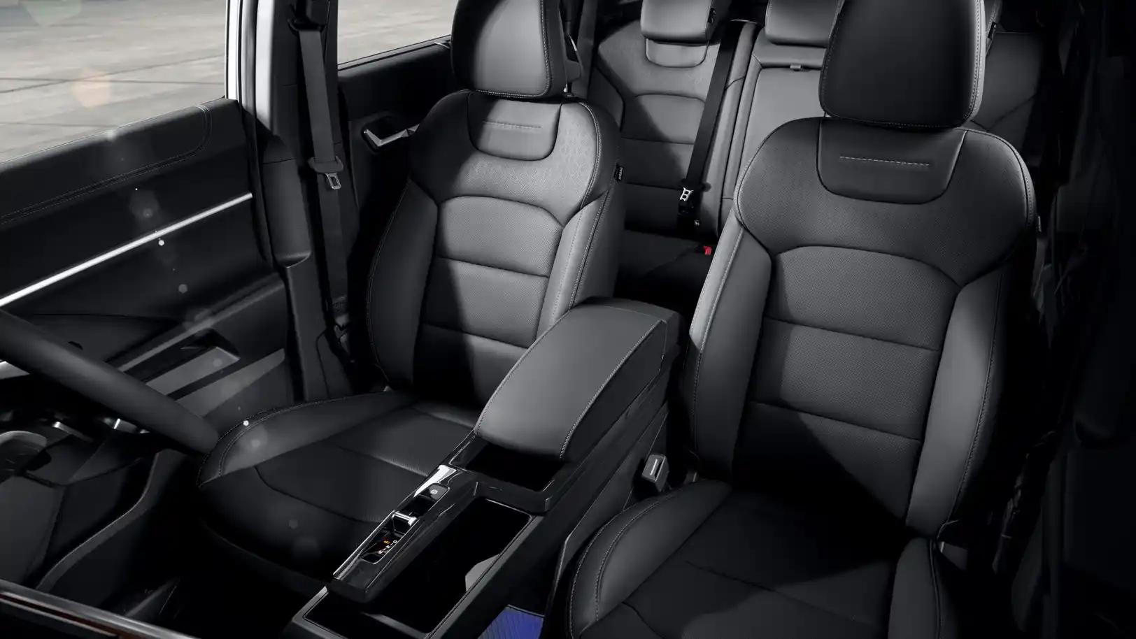 Kgm Torres Hybrid Design Interiorall - Station Garage Motor Group
