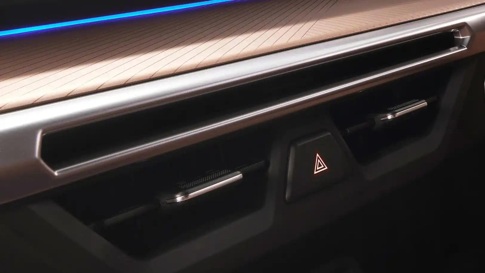 Kgm Torres Hybrid Design Interiorfinish - Station Garage Motor Group