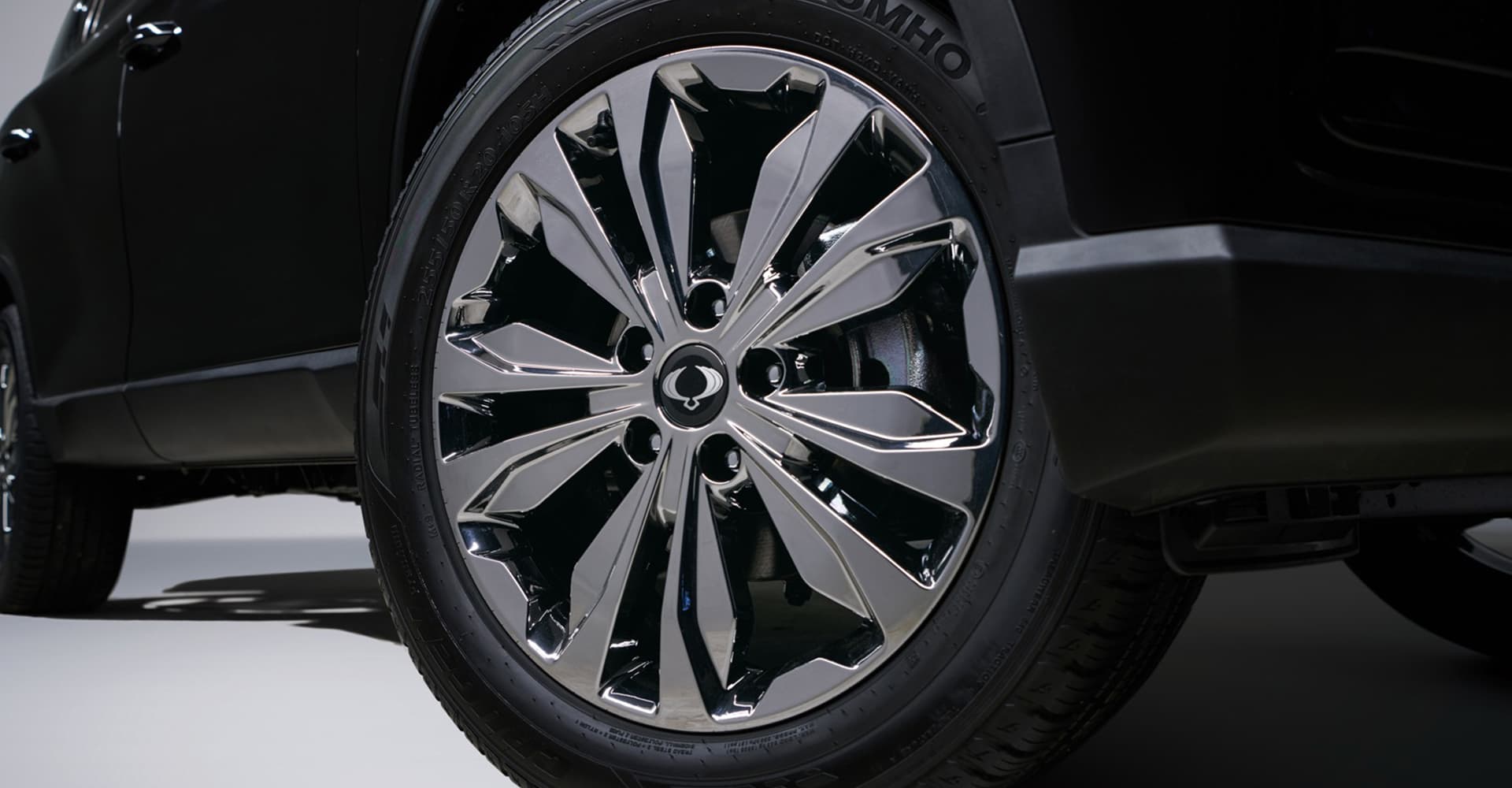 Rexton Design 7 (1) - Station Garage Motor Group